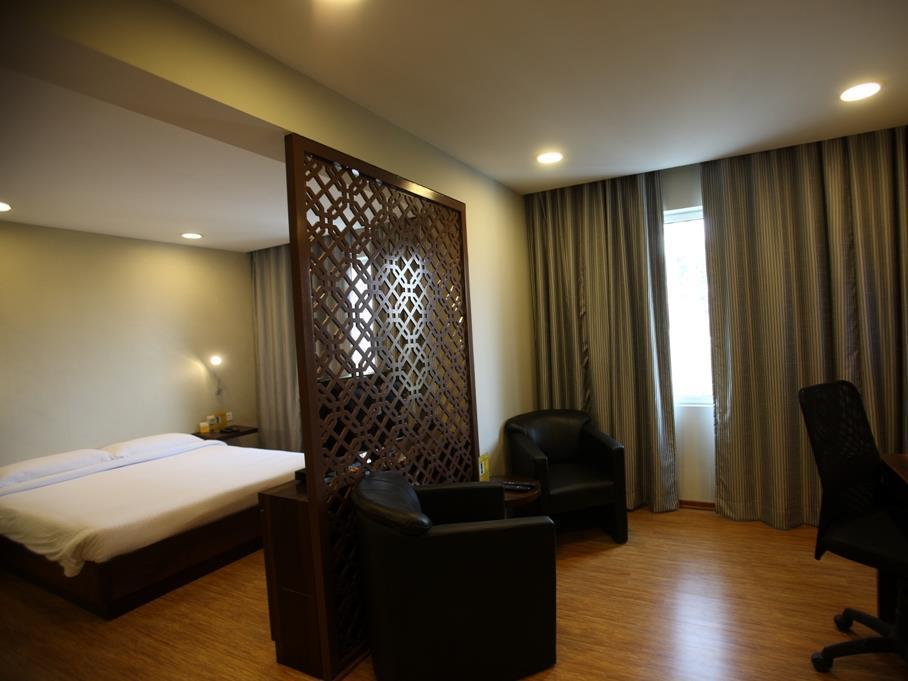 Keys Prima By Lemon Tree Hotels, Pimpri, Pune Exterior foto
